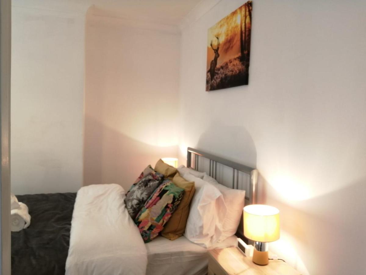 Central Stratford Cozy Double Room London Exteriör bild