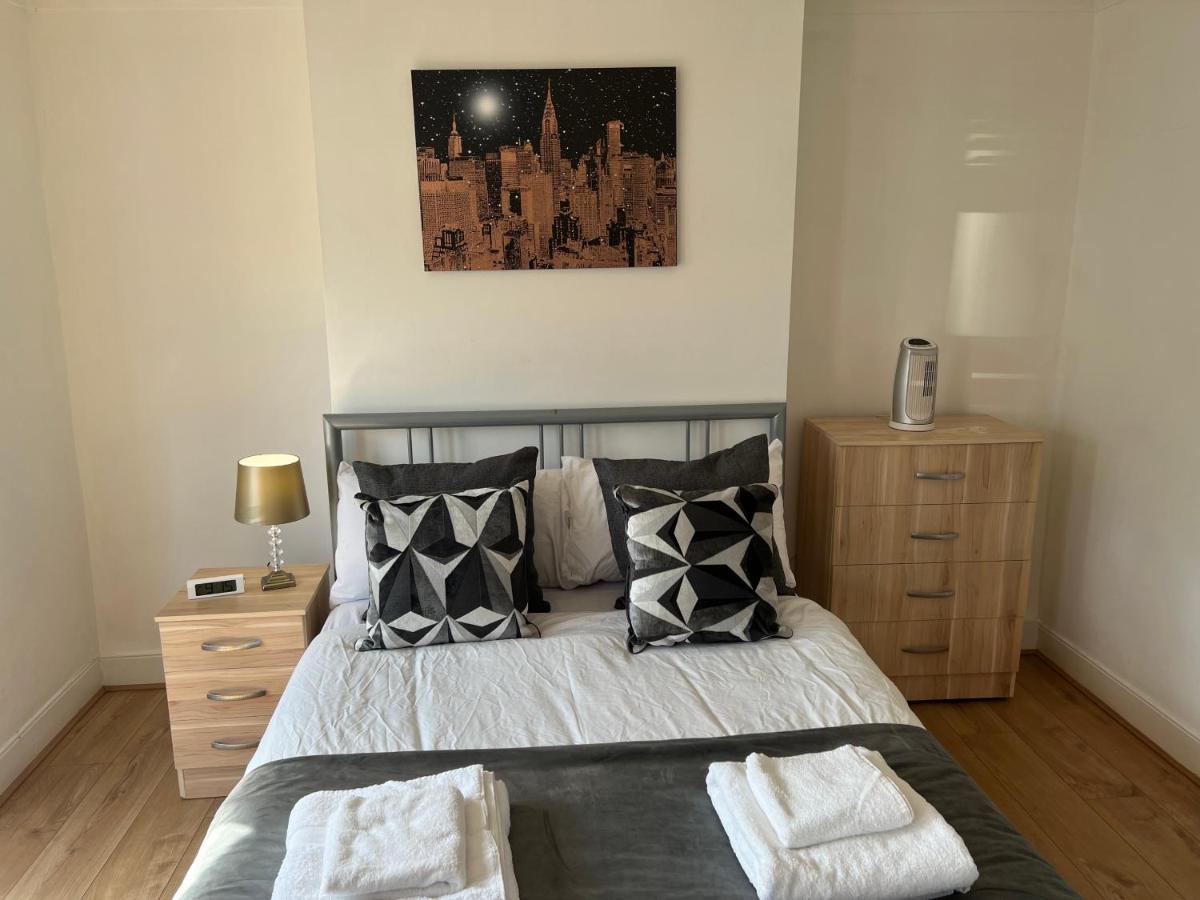 Central Stratford Cozy Double Room London Exteriör bild