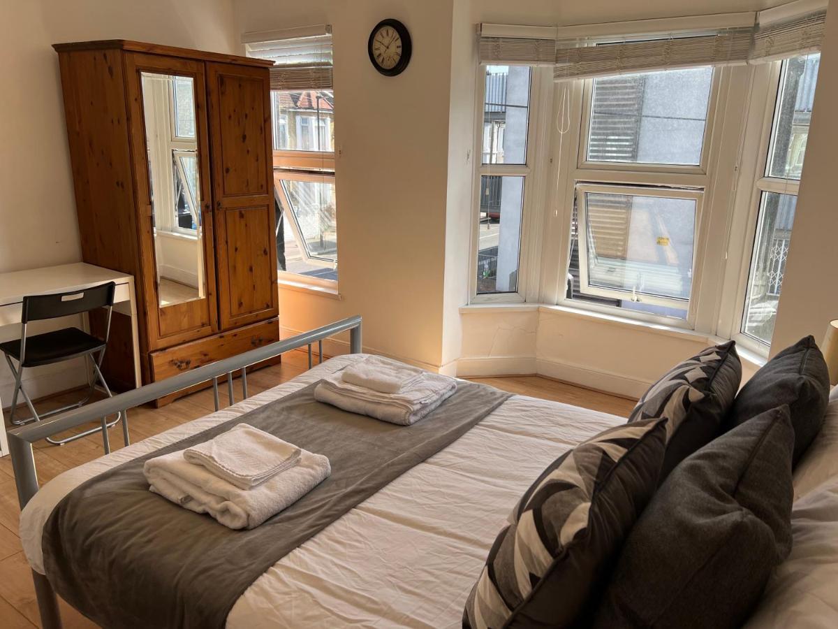 Central Stratford Cozy Double Room London Exteriör bild